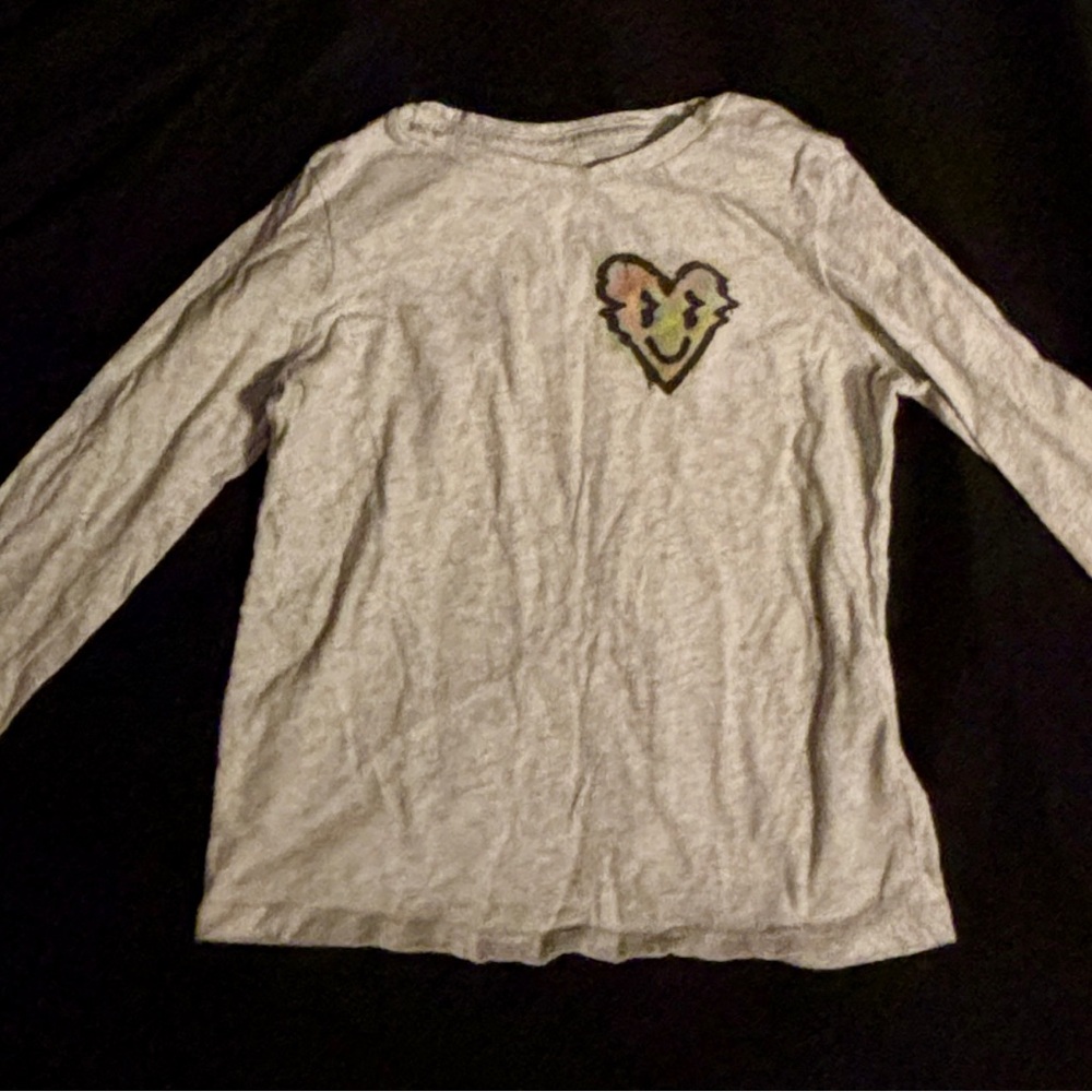 Old Navy Gray Long Sleeve Tee with Metallic Heart